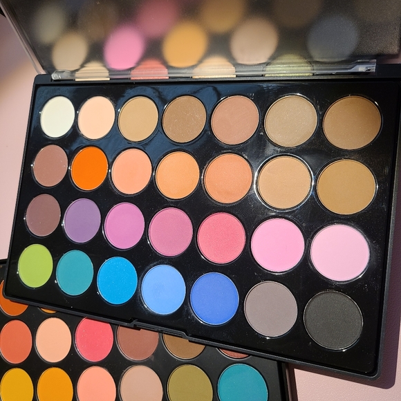 Bh cosmetics bundle shadow palette - Picture 2 of 10